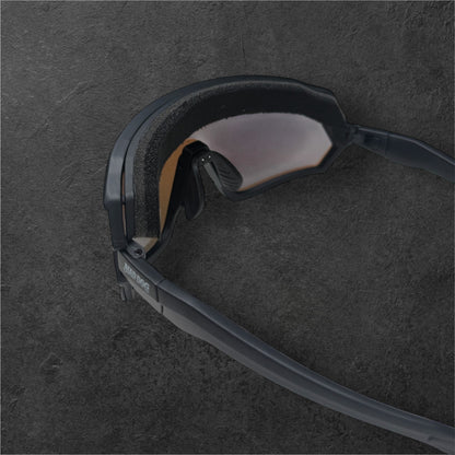 sunnies/goggles